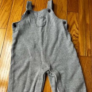 EUC, size 6m-12m, Janie and Jack gray houndstooth overalls.